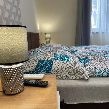 Kovacs Apartmanhaz Kiskunhalas Zewnętrze zdjęcie