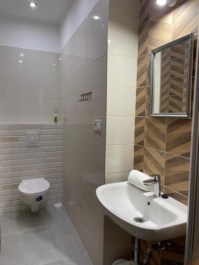 Kovacs Apartmanhaz Kiskunhalas Zewnętrze zdjęcie